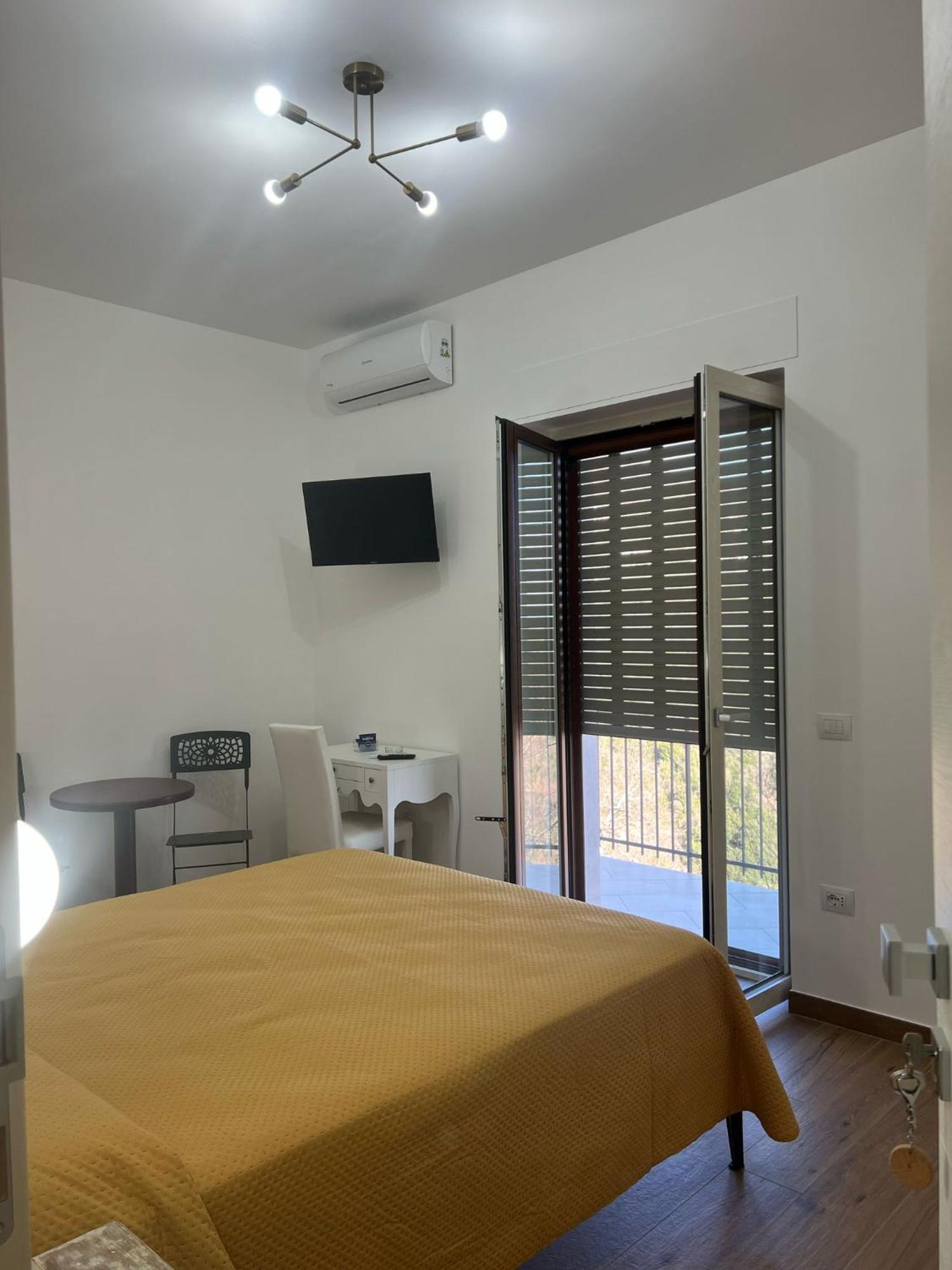 Dente Di Leone Ξενοδοχείο San Mauro Cilento Εξωτερικό φωτογραφία